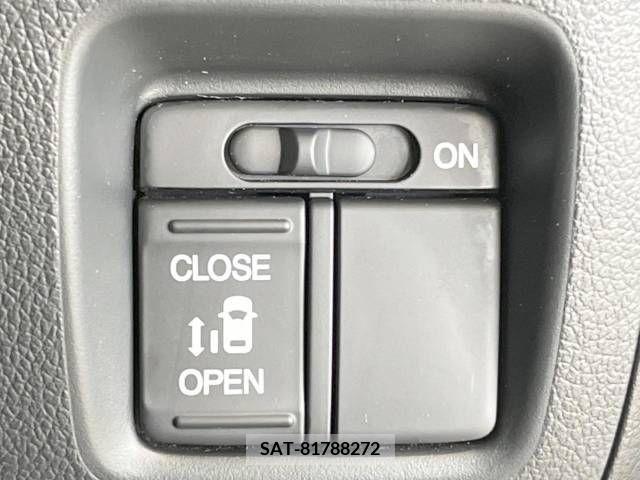 Honda N BOX CUSTOM 2016-02 341903-4