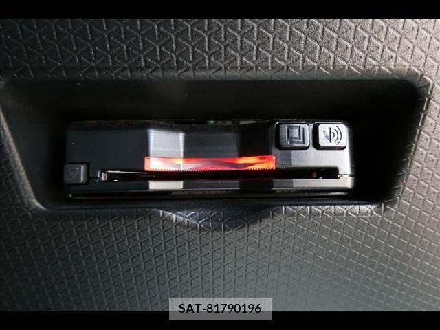 Daihatsu TANTO 2022-07 310437-5