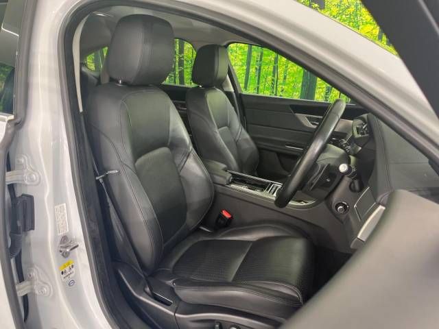 Jaguar XF 2017-10 18159-11