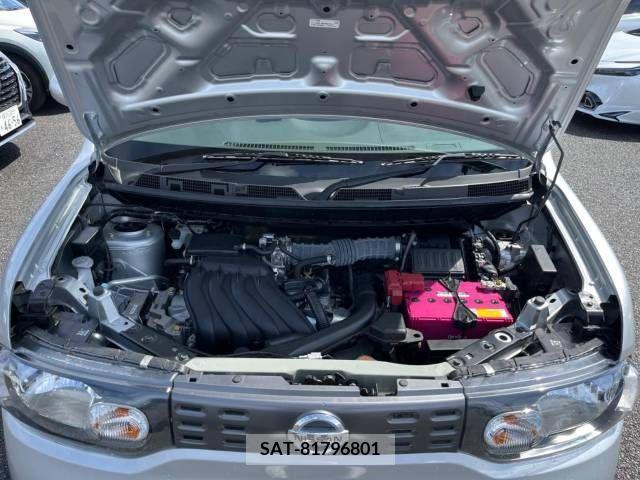 Nissan CUBE 2018-05 251756-18