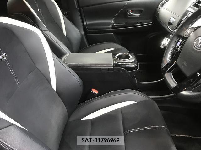 Toyota PRIUS ALPHA 2015-03 218843-13