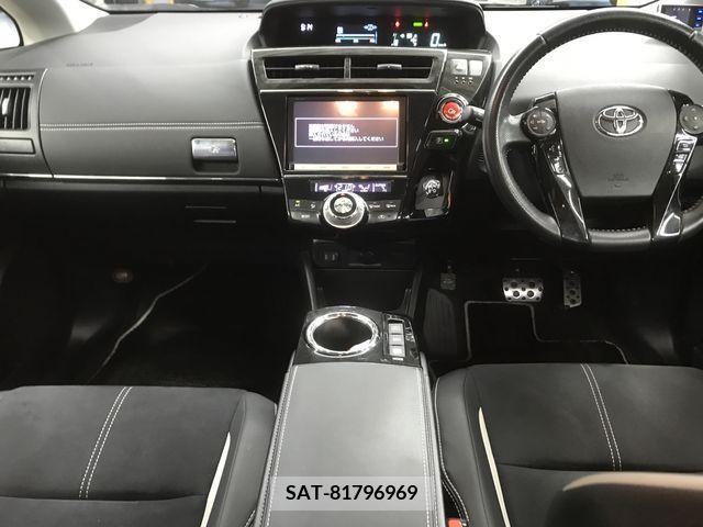 Toyota PRIUS ALPHA 2015-03 218843-3