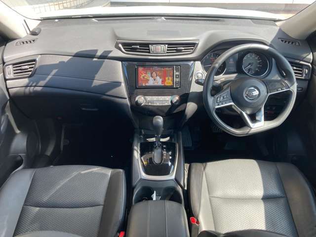 Nissan X-TRAIL 2020-09 12176-2
