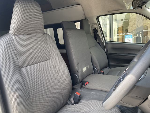 Toyota HIACE VAN 2021-10 6207-18