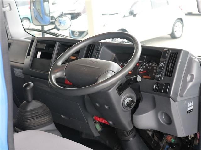 Mazda TITAN 2016-11 28518-11