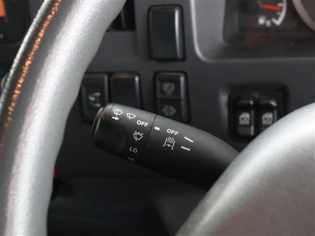 Mazda TITAN 2016-11 28518-20