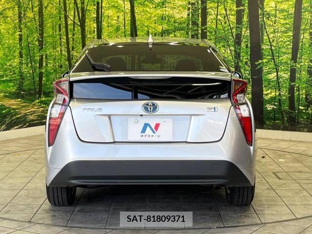 Toyota PRIUS 2016-03 345622-15