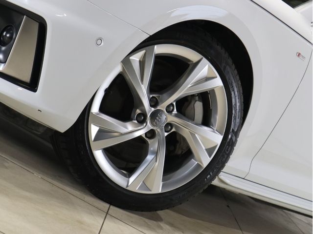 Audi A4 2019-10 193680-26