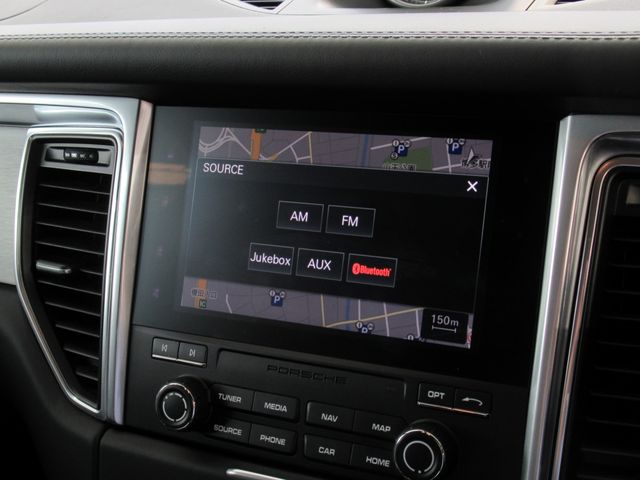 Porsche MACAN 2016-12 27490-12