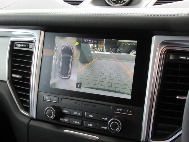 Porsche MACAN 2016-12 27490-11