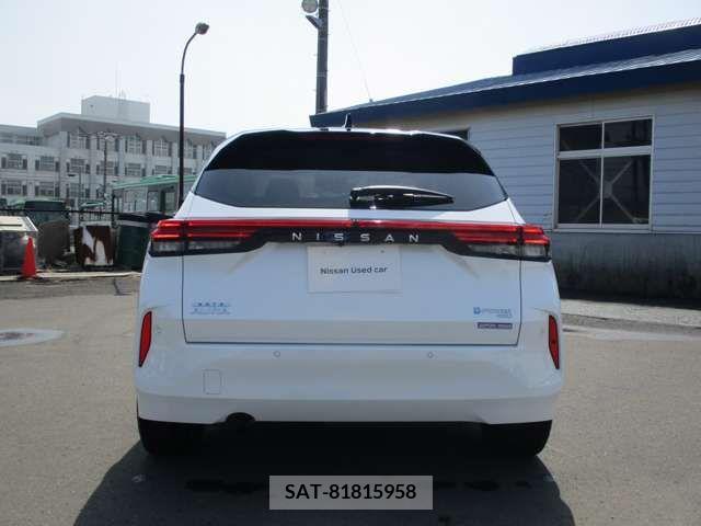Nissan AURA 2023-09 373682-4