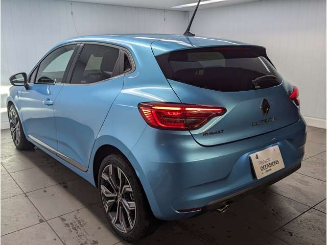 Renault LUTECIA 2021-05 19230-2