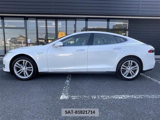 Tesla MODEL S 2015-09 287614-4