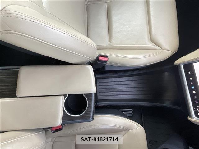 Tesla MODEL S 2015-09 287614-16