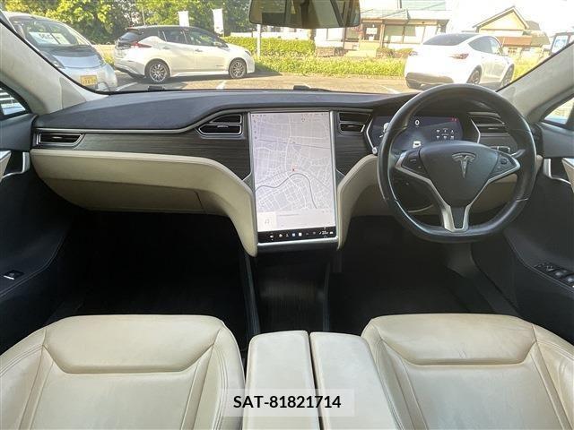 Tesla MODEL S 2015-09 287614-8