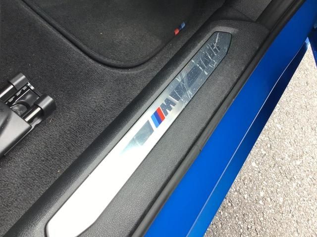 Bmw 1 SERIES 2021-09 17432-17