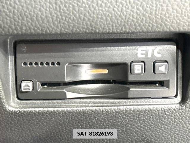 Suzuki SWIFT 2018-10 348304-7