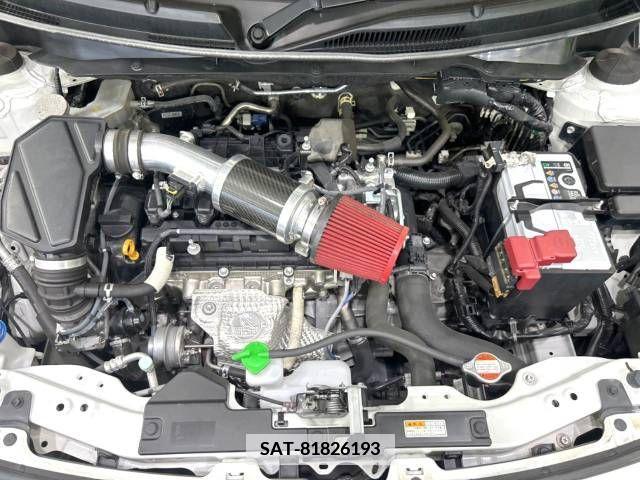 Suzuki SWIFT 2018-10 348304-18