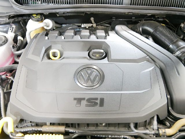 VolksWagen POLO 2019-05 17763-29