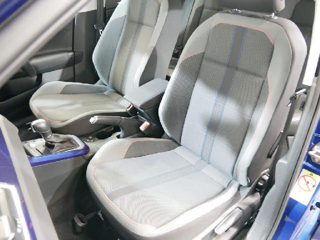 VolksWagen POLO 2019-05 17763-3