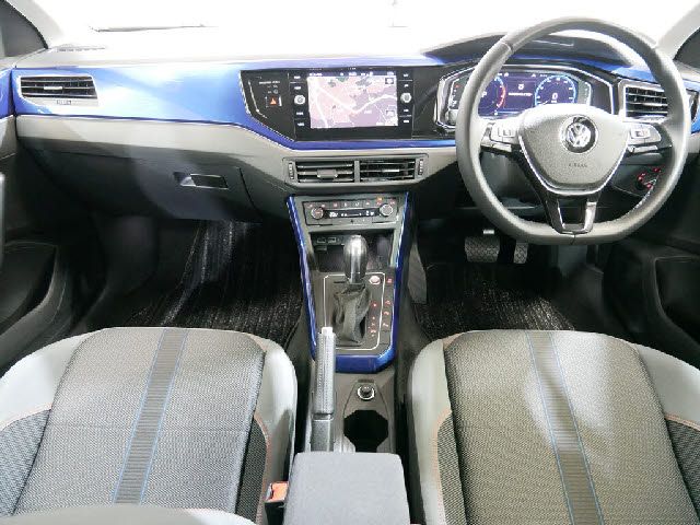 VolksWagen POLO 2019-05 17763-1