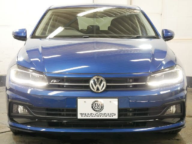 VolksWagen POLO 2019-05 17763-10