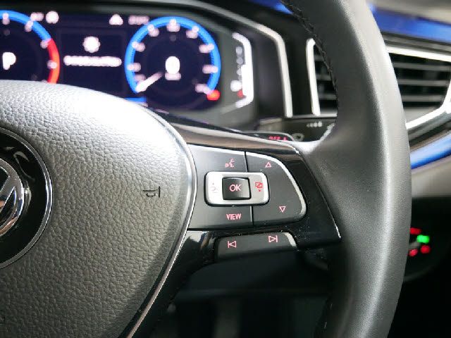 VolksWagen POLO 2019-05 17763-24