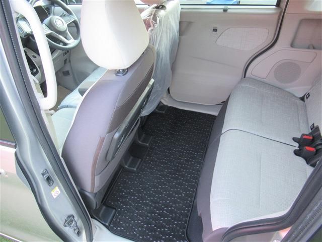 Nissan ROOX 2022-03 26547-4