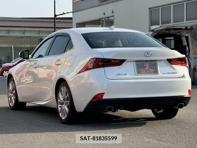 Lexus IS 2014-10 245667-7