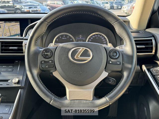 Lexus IS 2014-10 245667-12
