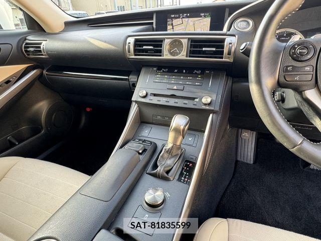Lexus IS 2014-10 245667-17