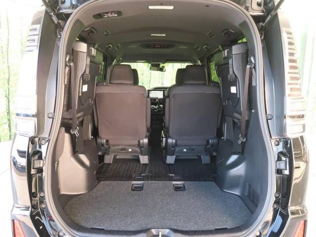 Toyota VOXY 2019-09 12940-11