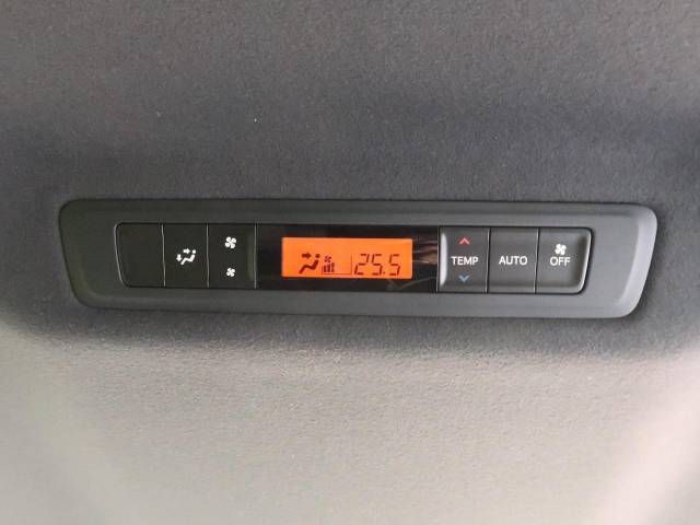 Toyota VOXY 2019-09 12940-7