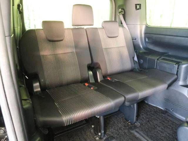 Toyota VOXY 2019-09 12940-10