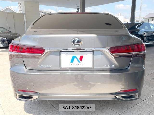 Lexus LS 2018-03 275542-15