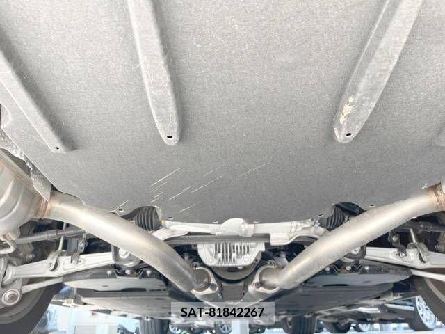 Lexus LS 2018-03 275542-19