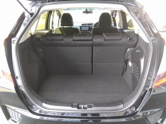 Honda FIT HYBRID 2017-03 19984-19