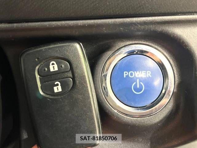 Toyota AQUA 2014-02 340106-6