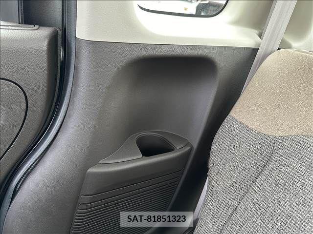 Honda N BOX 2023-02 307457-17