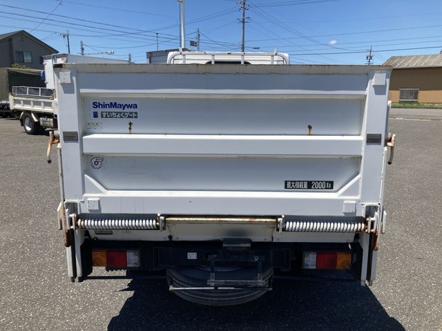 Nissan ATLAS 2014-06 4637-3