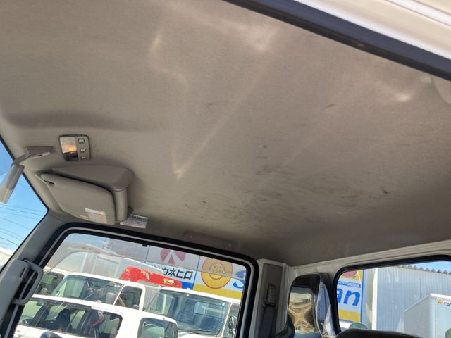 Nissan ATLAS 2014-06 4637-6