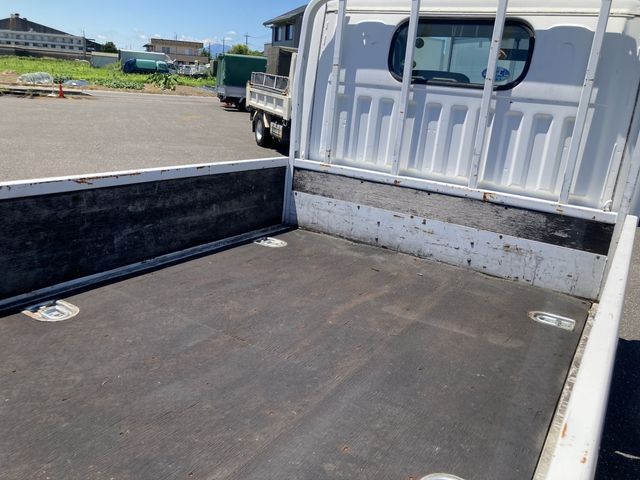 Nissan ATLAS 2014-06 4637-13