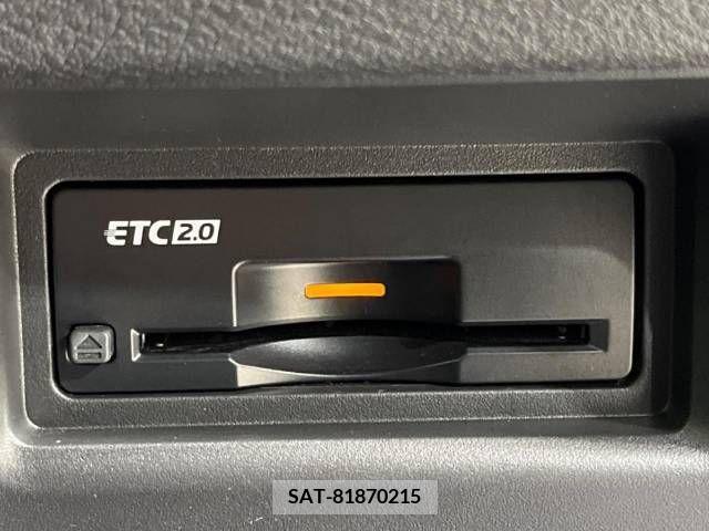 Nissan SERENA 2023-04 223380-7