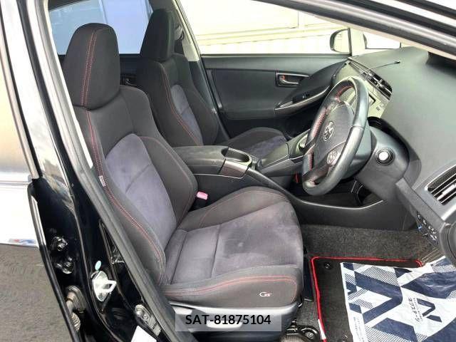 Toyota PRIUS 2012-01 248096-8