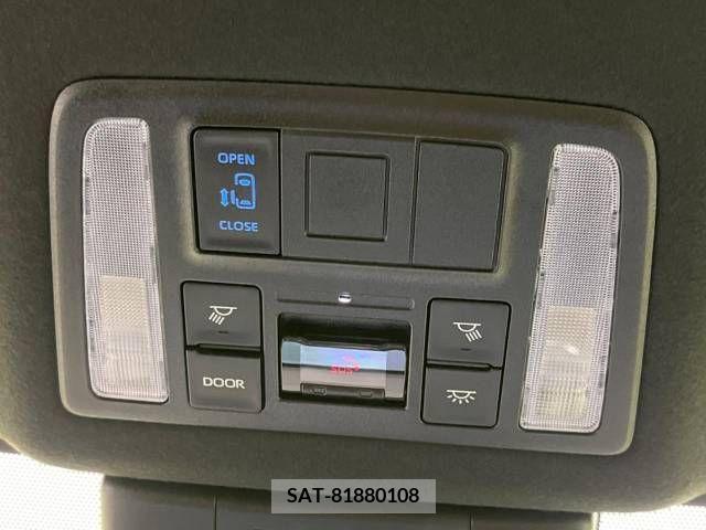 Toyota VOXY 2023-05 221667-6