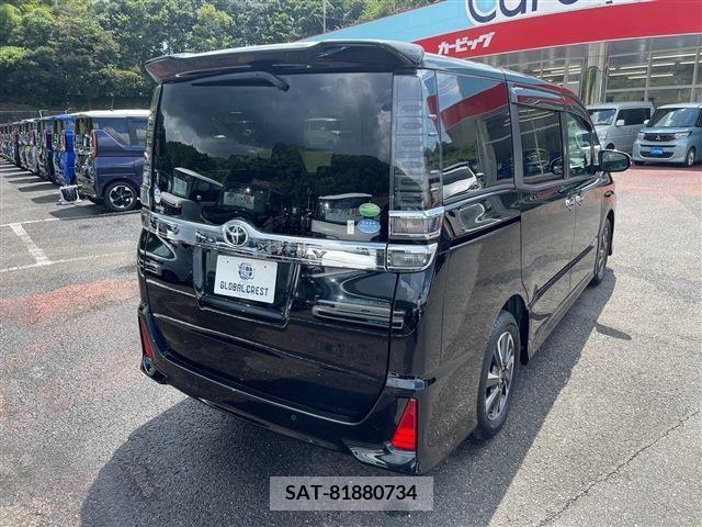 Toyota VOXY 2019-08 395013-10