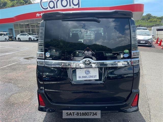 Toyota VOXY 2019-08 395013-9