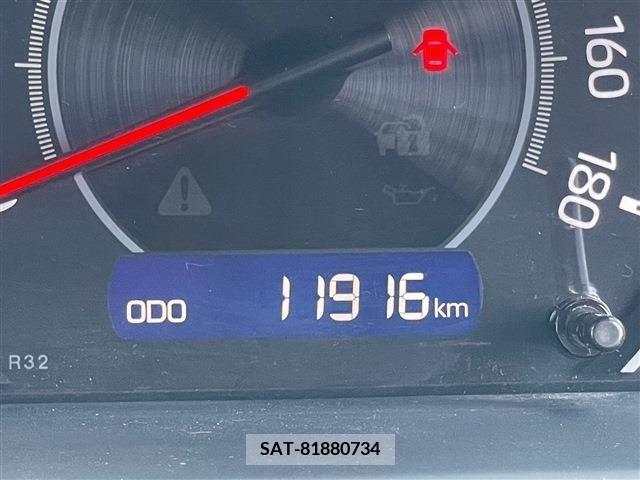 Toyota VOXY 2019-08 395013-28