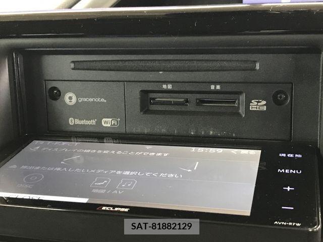Toyota VOXY HYBRID 2017-02 322817-19