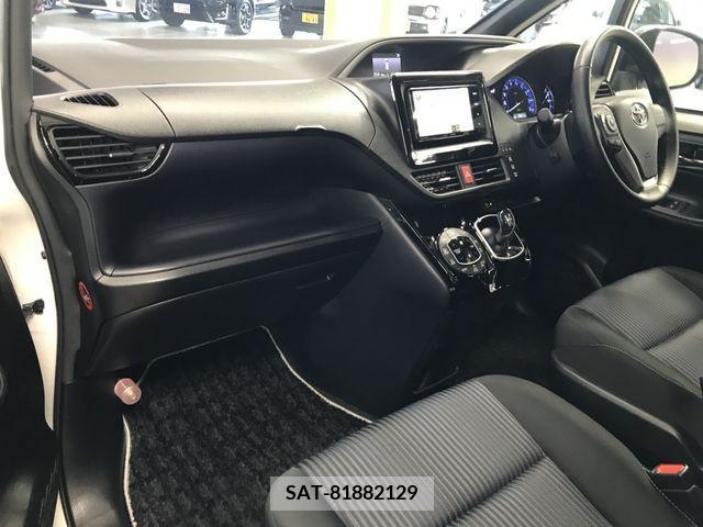 Toyota VOXY HYBRID 2017-02 322817-9